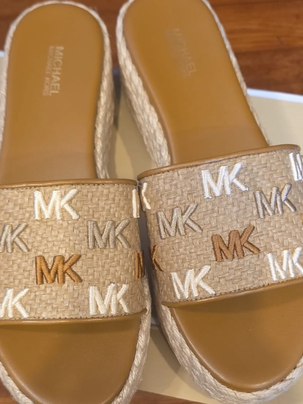 size 7.5 Michael kors sandals women’s
